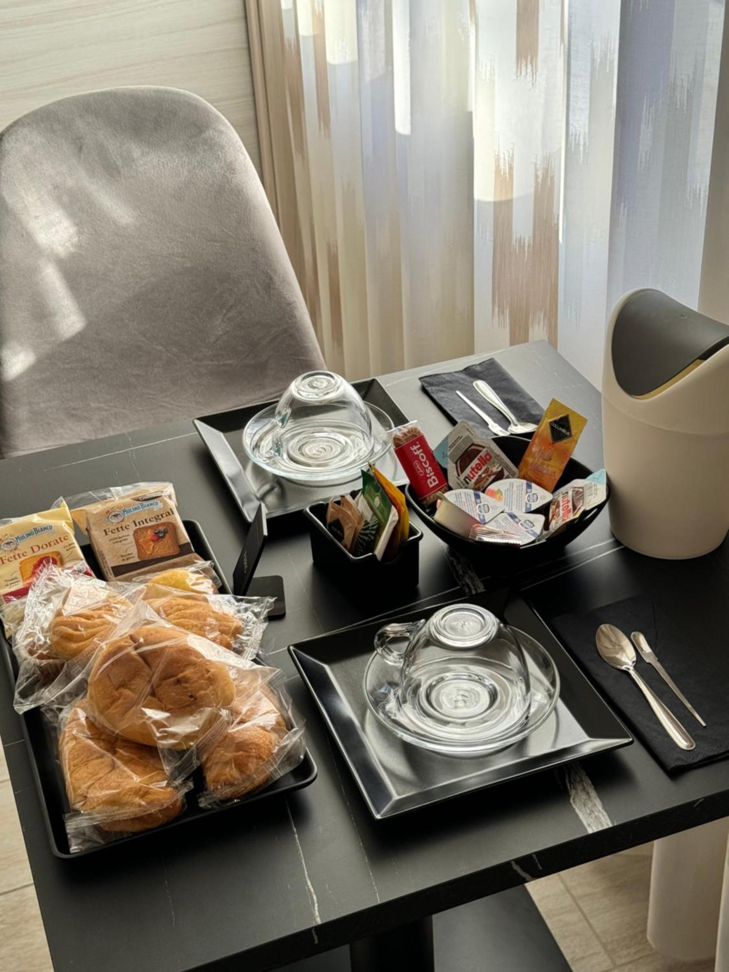 Ro&Ro Napoli Luxury Rooms 外观 照片